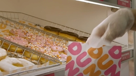 Dunkin’ Donuts, צילום: youtube offical Dunkin’ Donuts